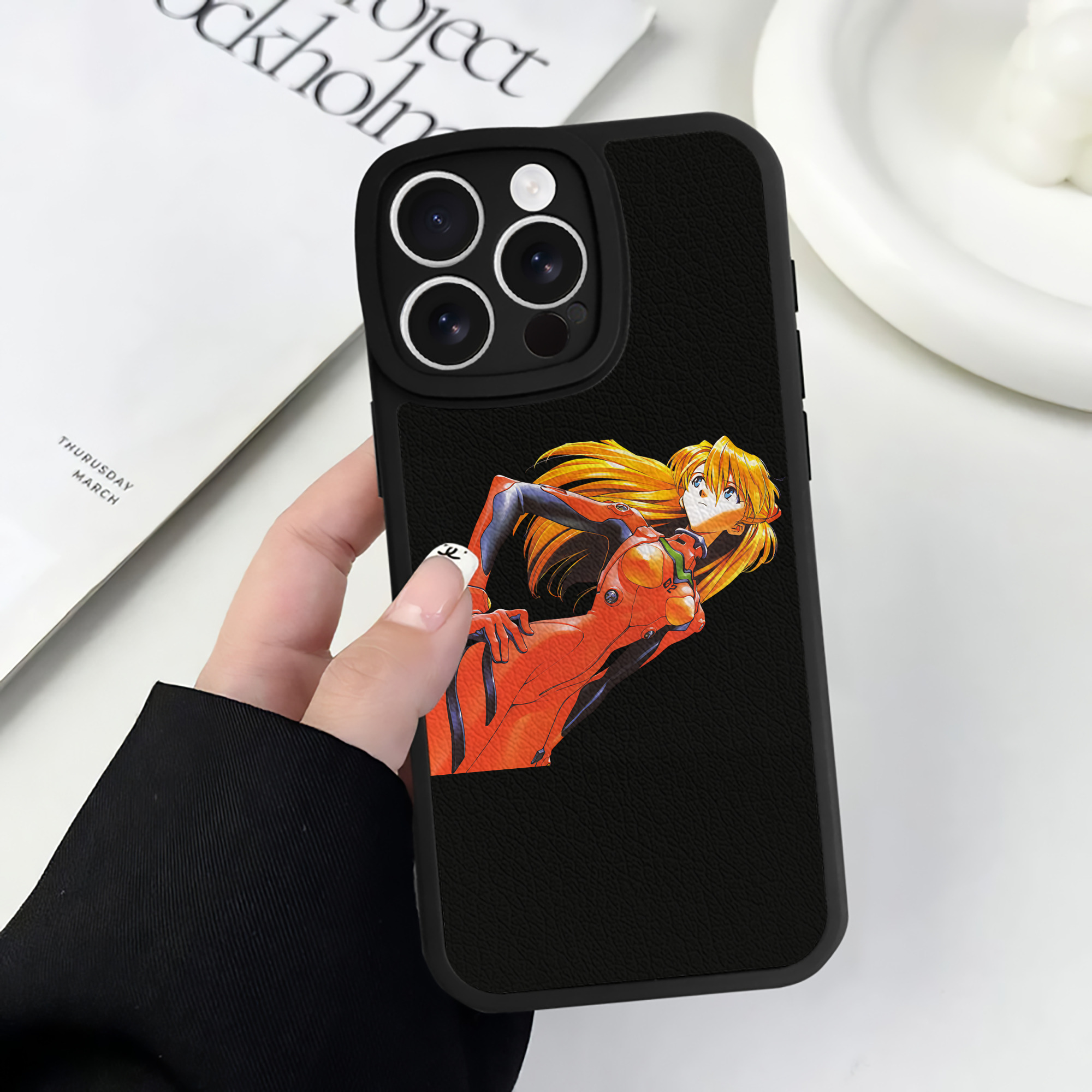 （画像用） EVA 新世紀エヴァンゲリオン 【iPhone 16シリーズ対応】シリコンスマホケース（レザー調） 材質：シリコン